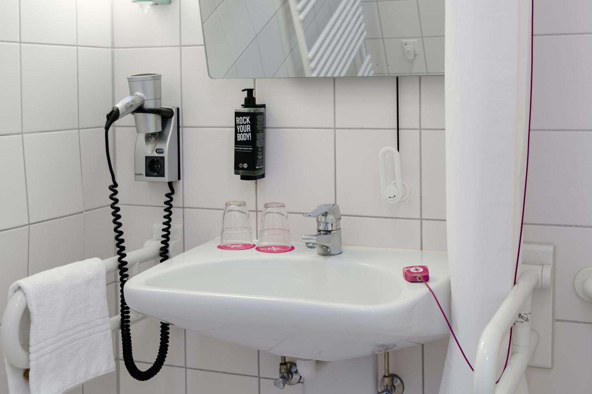 Ibis Hotel Hamburg St. Pauli Messe Eksteriør bilde