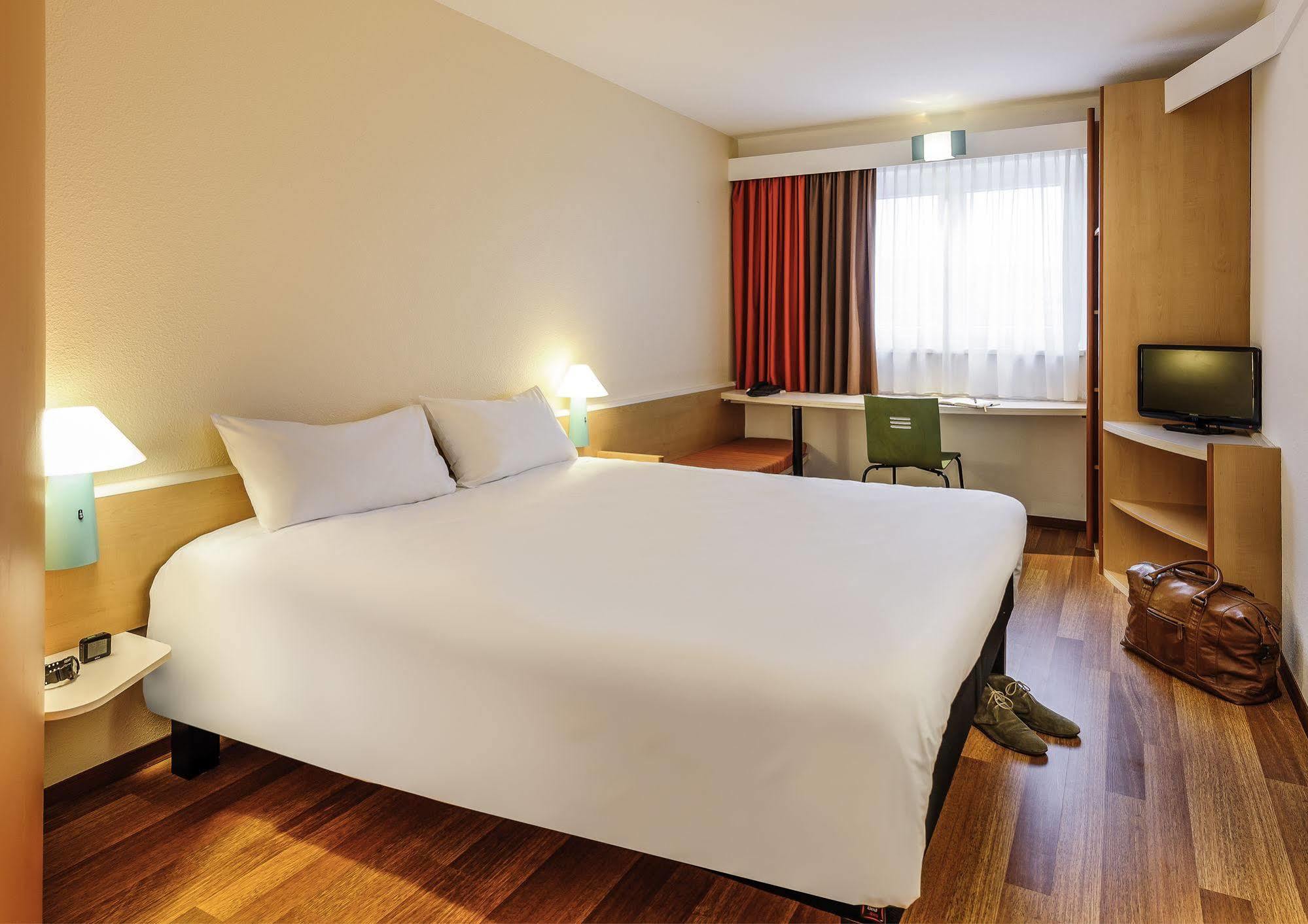 Ibis Hotel Hamburg St. Pauli Messe Eksteriør bilde